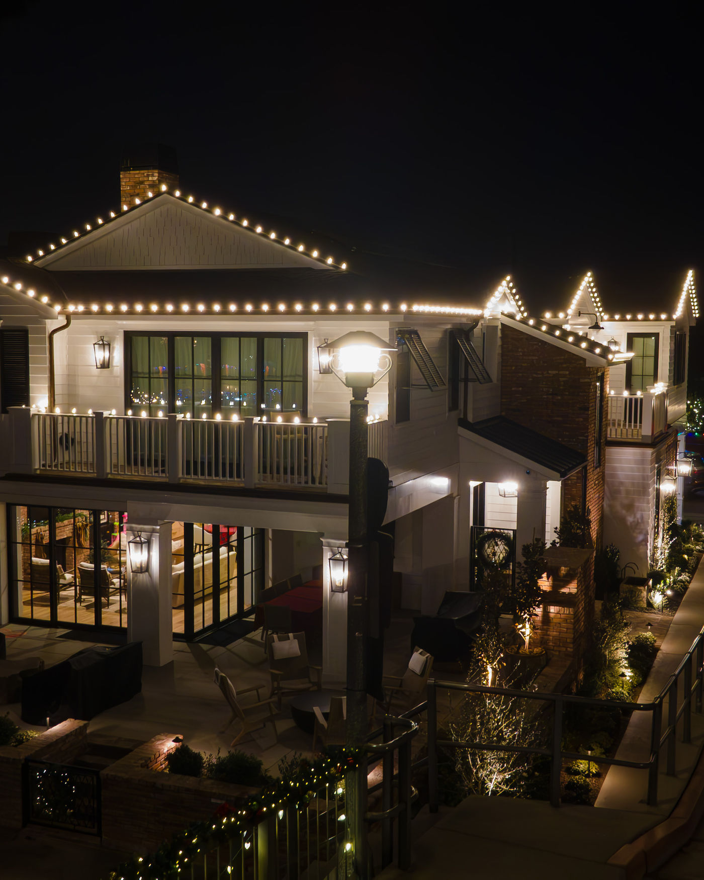 E-Lite holiday lighting installed on a Southern California home